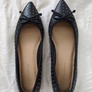 Banana Republic pointed toe black stud flat 7.5